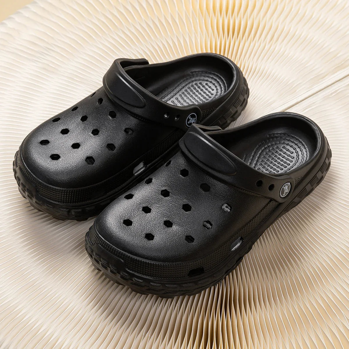 BreezeFlex Comfort Clogs - Ultimate Breathable Foam Footwear for Summer