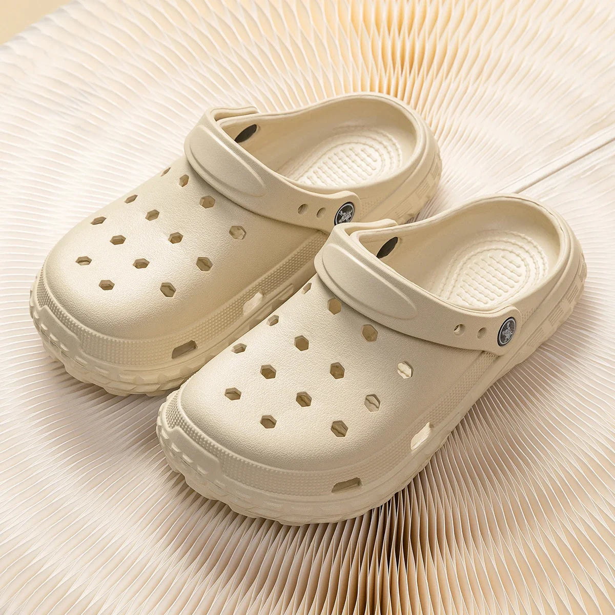 BreezeFlex Comfort Clogs - Ultimate Breathable Foam Footwear for Summer