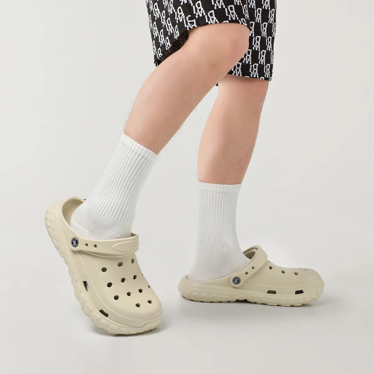BreezeFlex Comfort Clogs - Ultimate Breathable Foam Footwear for Summer